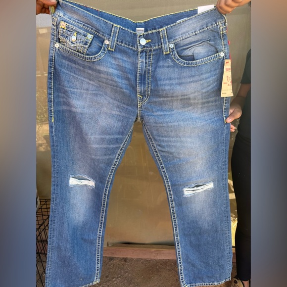 Hello - Picture 11 of 14